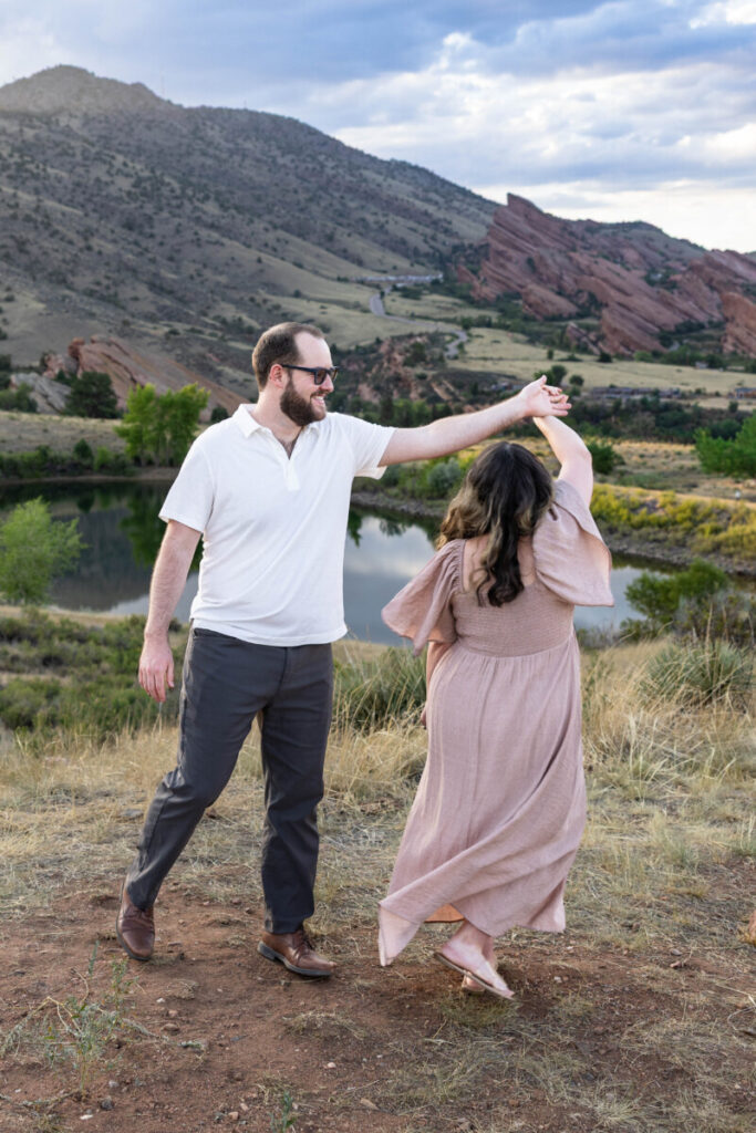 Colorado family and maternity photo session with red rocks