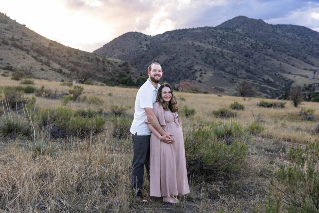 Colorado maternity photography session at sunset