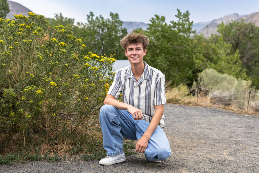 Colorado high school senior photography session in the foothills