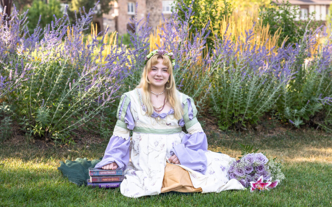 Lily’s fairytale senior photo session at the Mansion