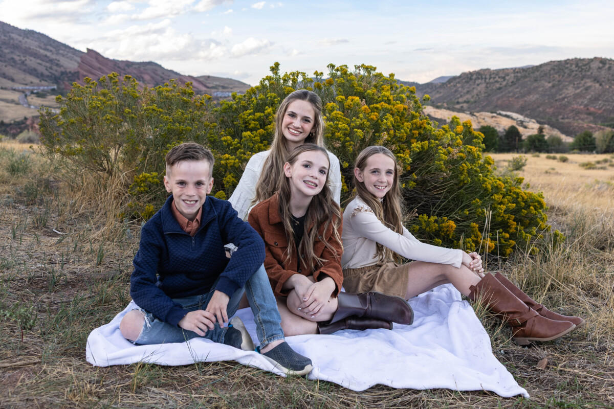 Colorado family photography session with siblings