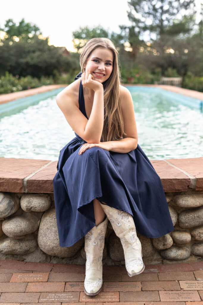 Littleton high school senior photographer at Hudson Gardens