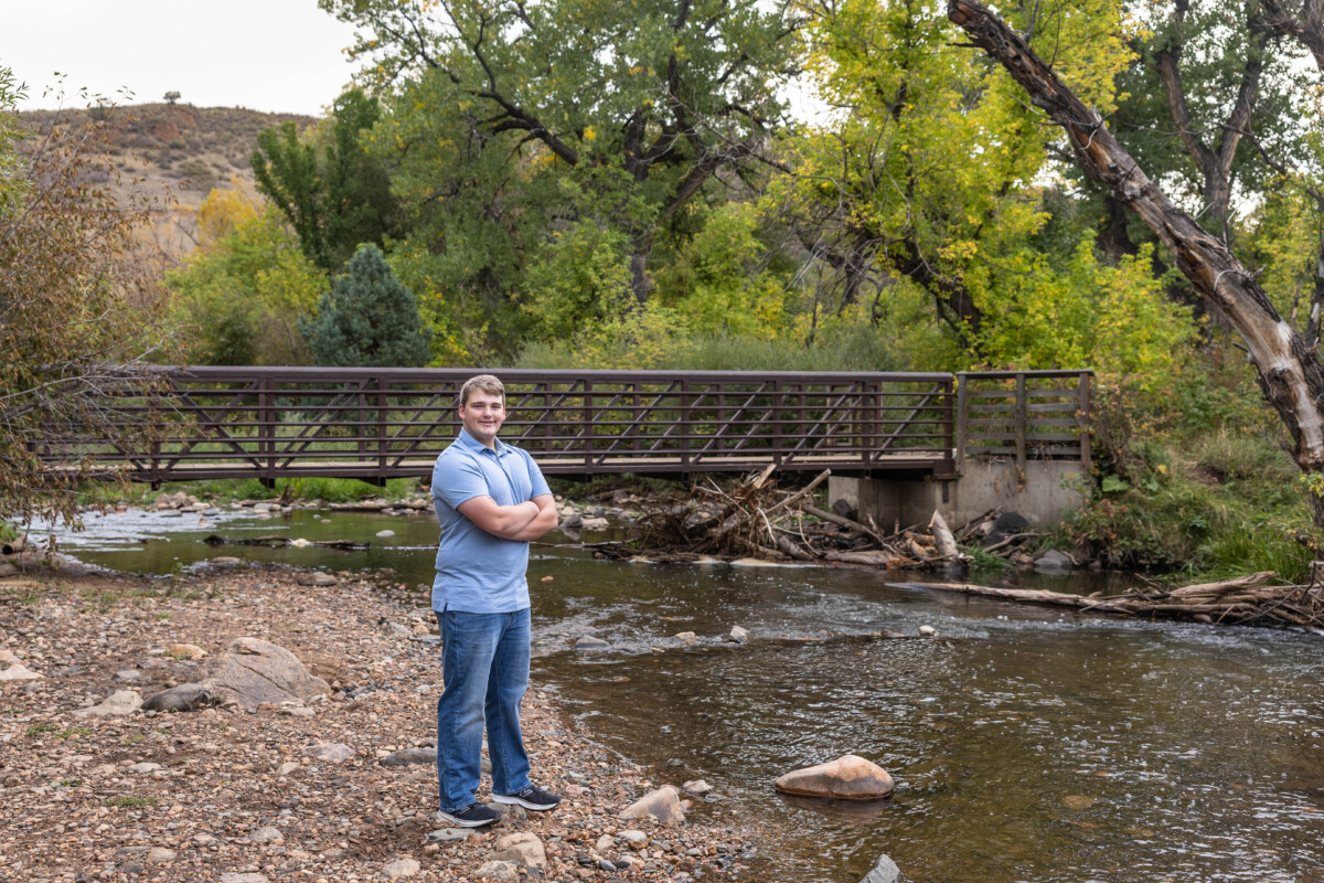 Colorado river high school senior photographer in the fall