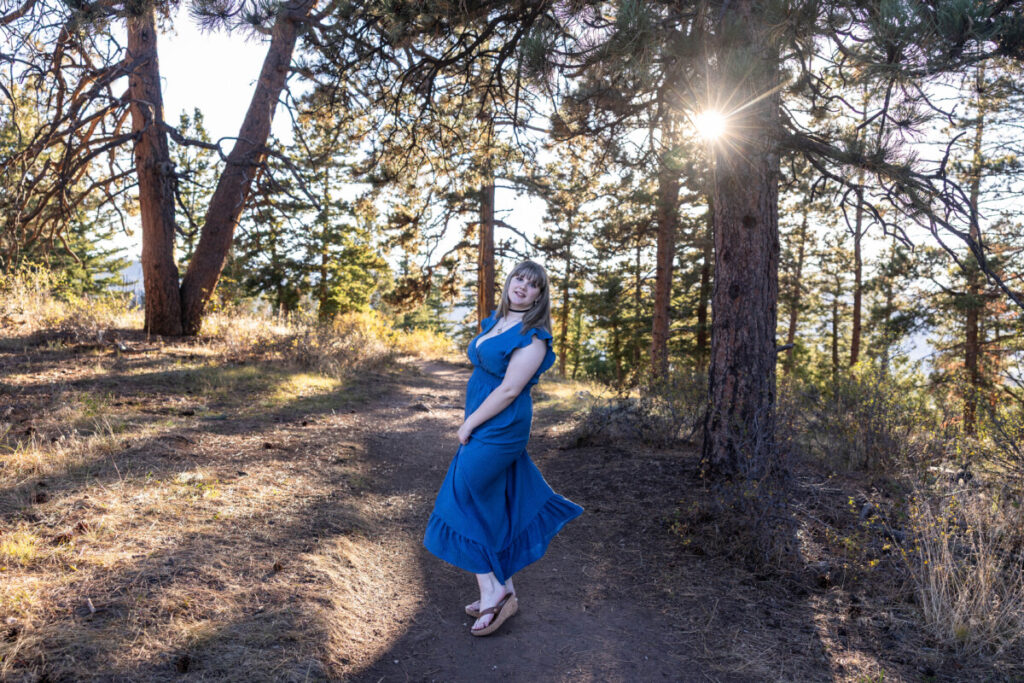 Colorado high school senior photographer with golden hour light