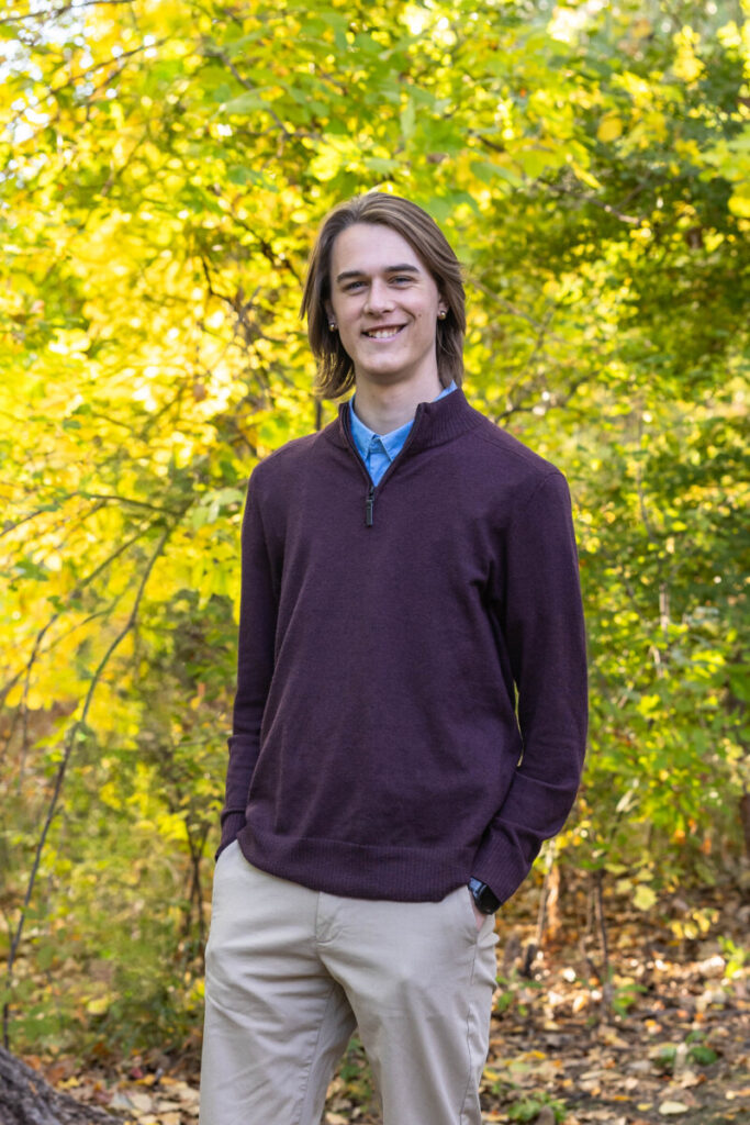 Colorado high school senior photographer in the fall