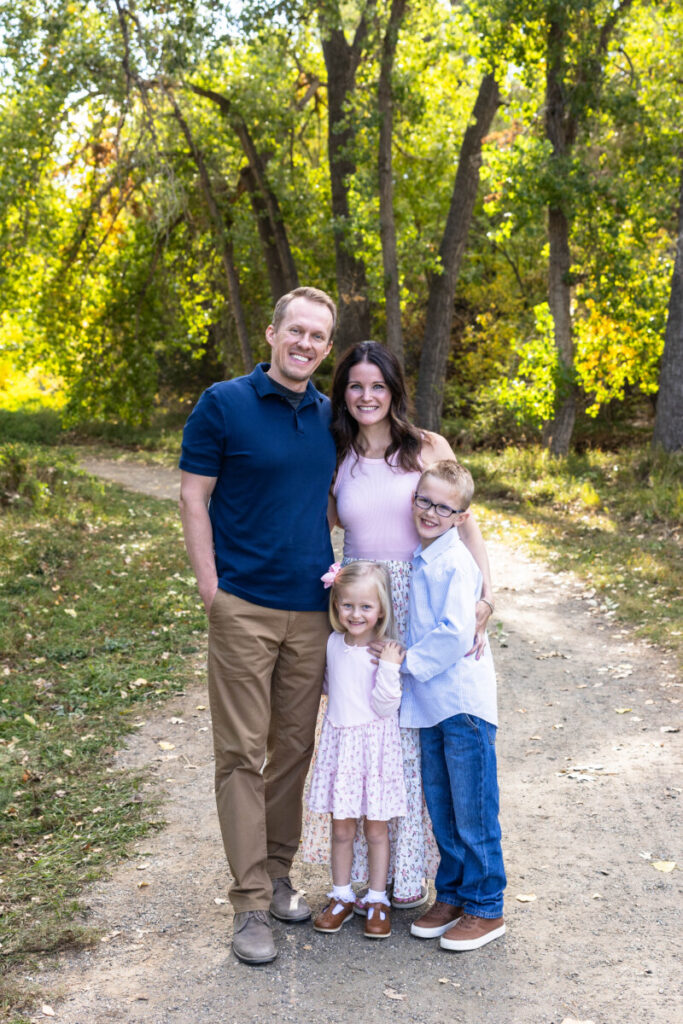 Colorado family photography session at Fly'N B Park in the fall
