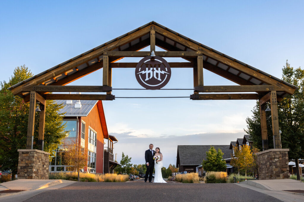 Colorado wedding photographer in Littleton at the Breckenridge Brewery